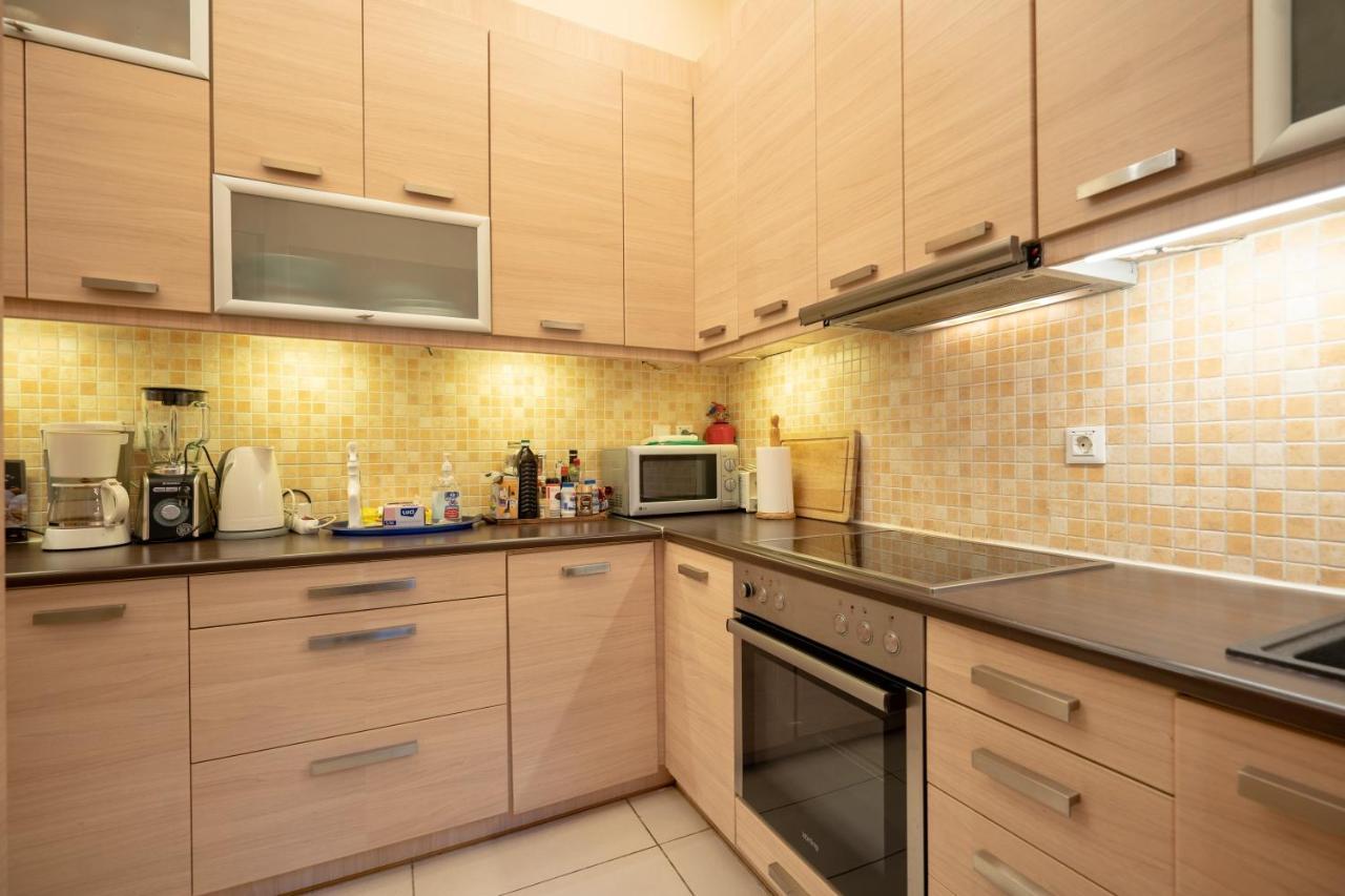 Acropolis Metro St.3 Bedrοοms 6 Persons Maisonette Athén Kültér fotó